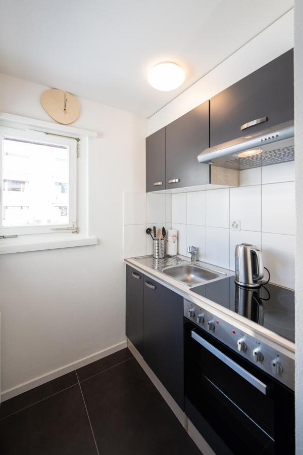 Agrimonia - Moebilierte Ferienwohnung Mit Balkon Davos Esterno foto
