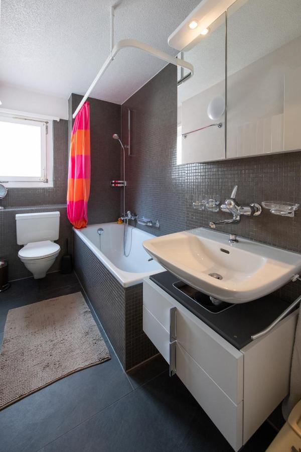 Agrimonia - Moebilierte Ferienwohnung Mit Balkon Davos Esterno foto