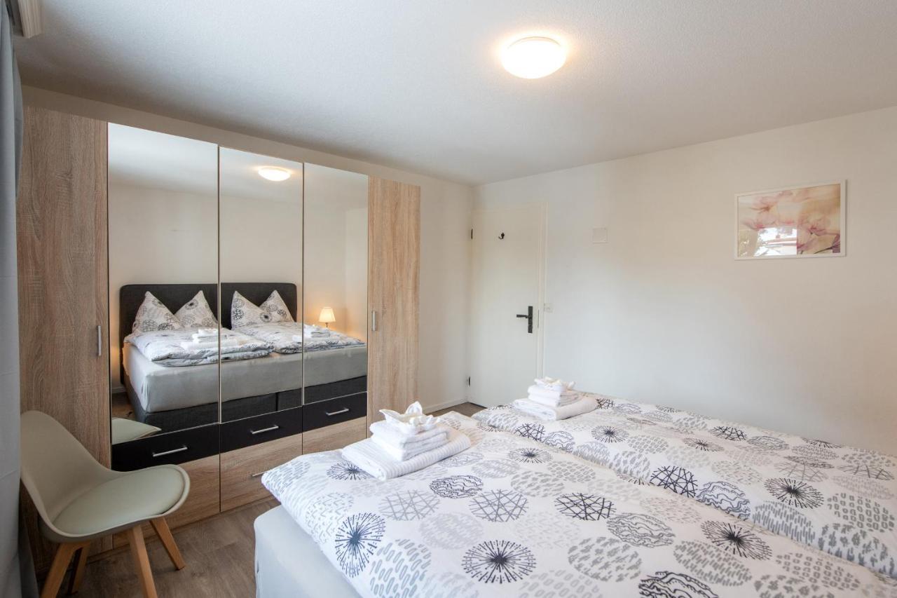 Agrimonia - Moebilierte Ferienwohnung Mit Balkon Davos Esterno foto