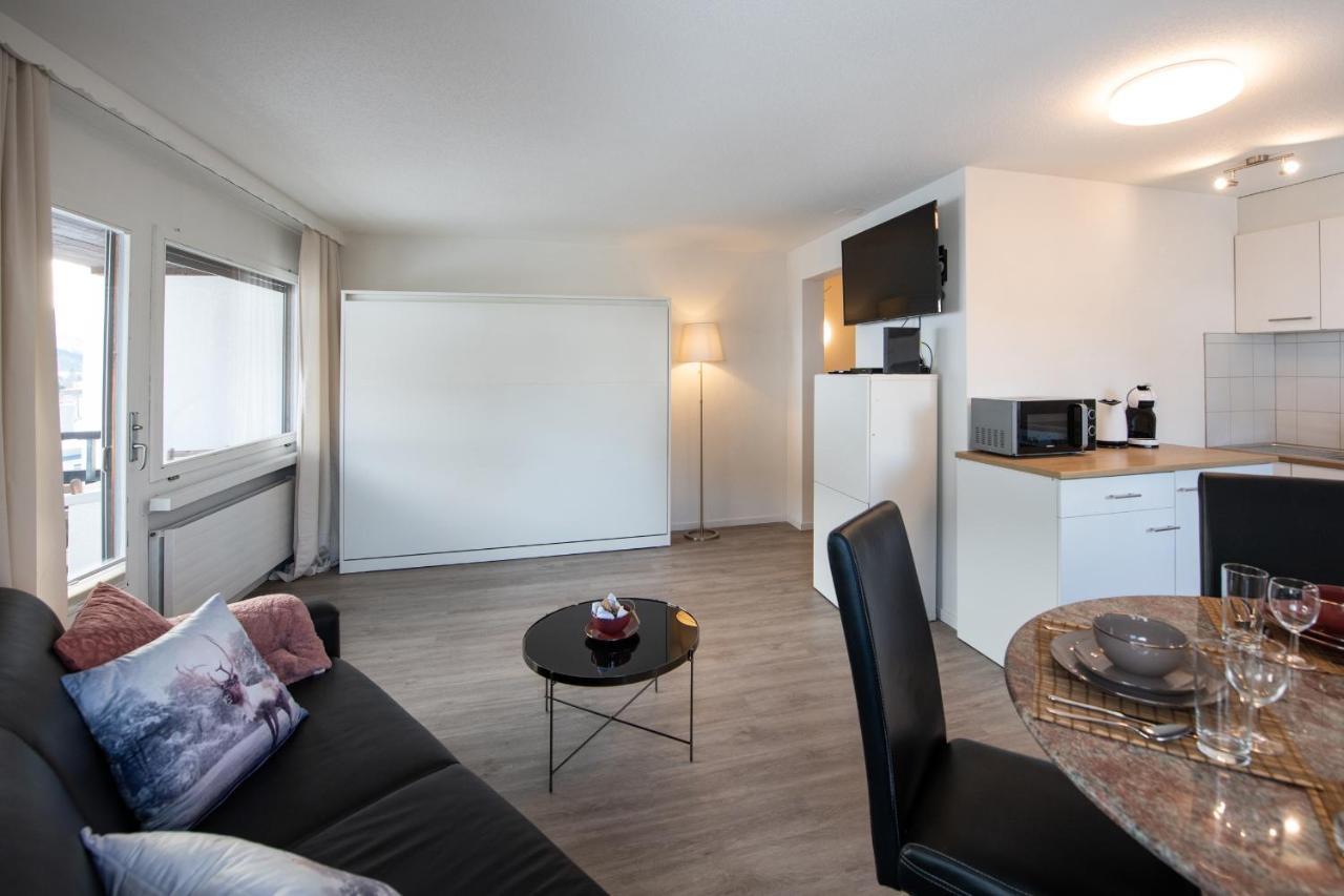Agrimonia - Moebilierte Ferienwohnung Mit Balkon Davos Esterno foto