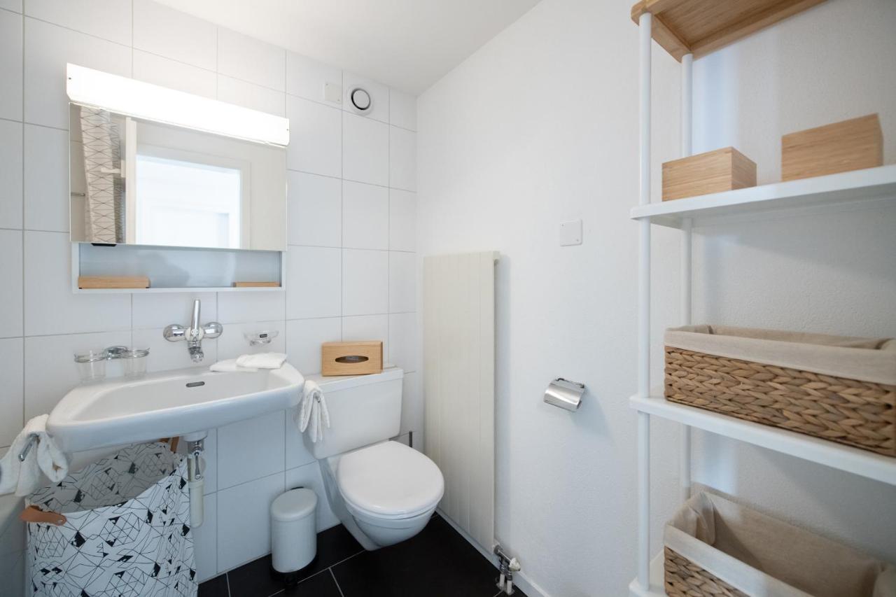 Agrimonia - Moebilierte Ferienwohnung Mit Balkon Davos Esterno foto